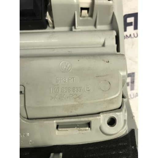 Плафон підсвітки салону VW Passat B7 2010- 3C0867489